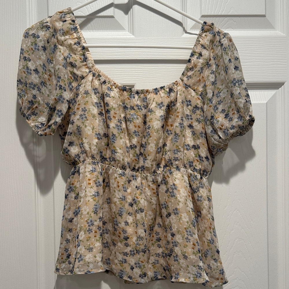 Floral Puff Sleeve Top